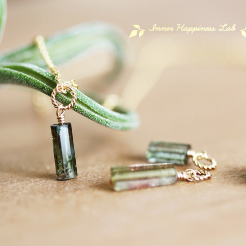 専用です♡✩極みルチル、グリーントルマリン、ゴールデンラブラドライト、２４kGP ブルーグリーントルマリン ブラジル産 0.78ct[230923531]6.5x4.7mm前後