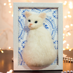 香箱座りの子猫(三毛猫)（羊毛フェルトの置き型インテリア） その他