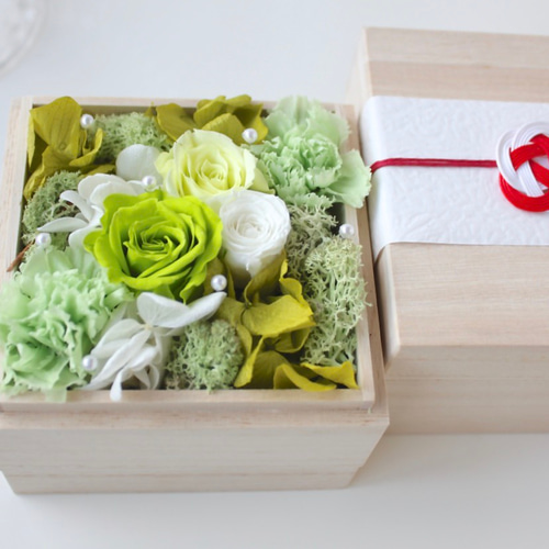 ボックスフラワー桐箱花【4色展開】 プリザーブドフラワー
