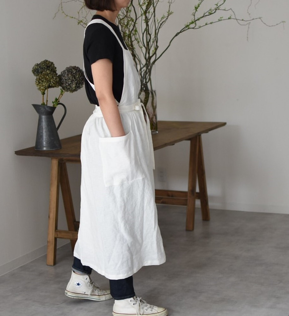 リネン　エプロンドレス　Dressy line White 3枚目の画像