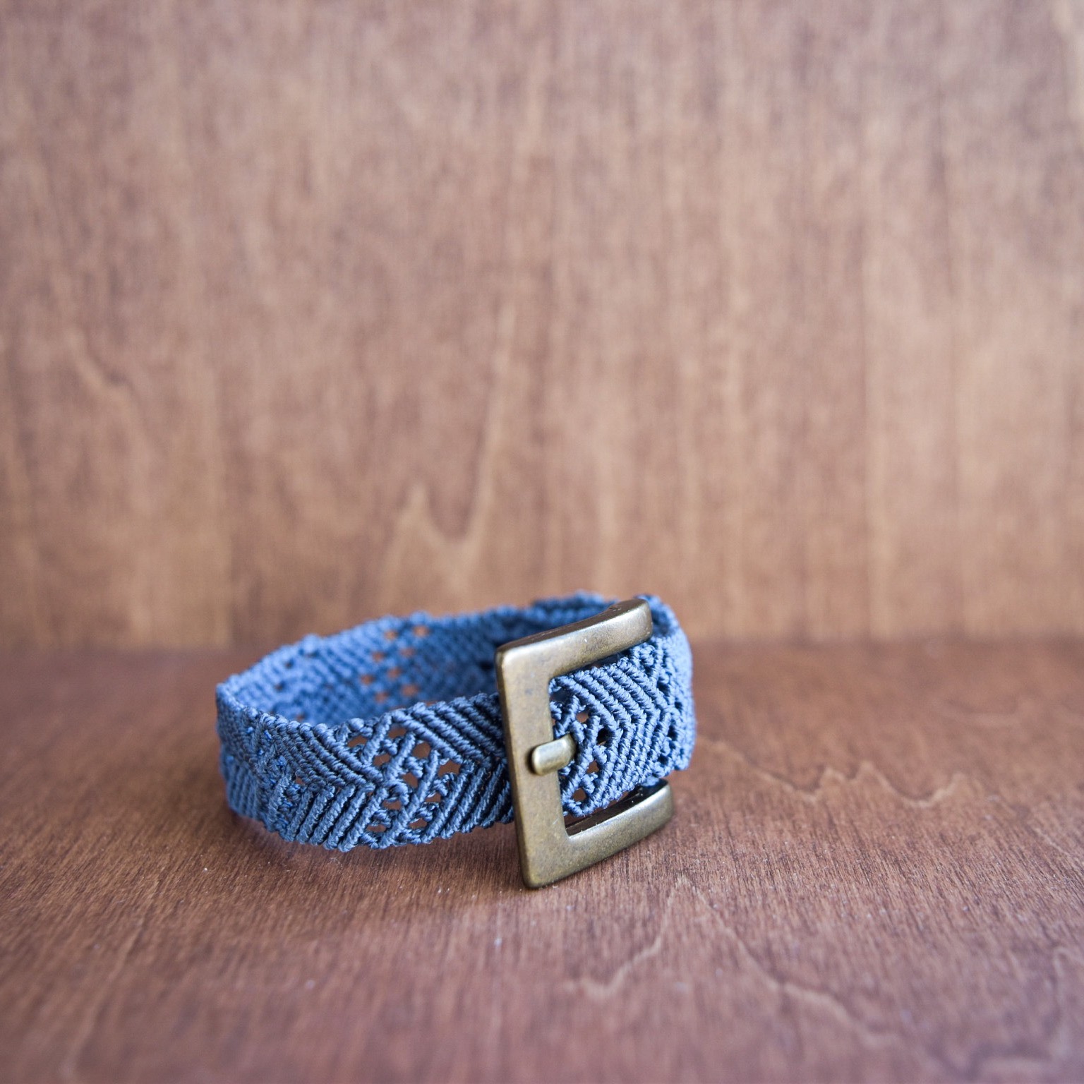 ベルト式マクラメブレスレット