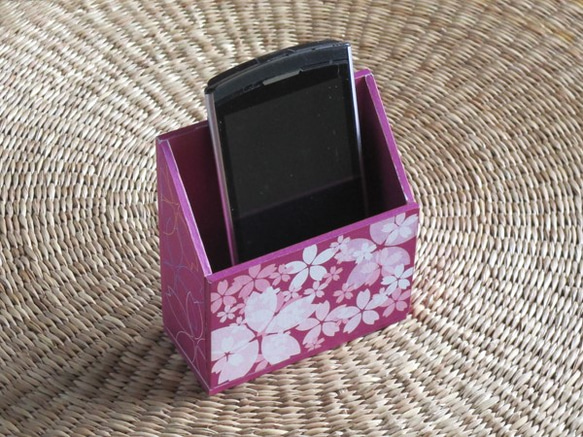 桜の携帯ホルダー（紫） 4枚目の画像