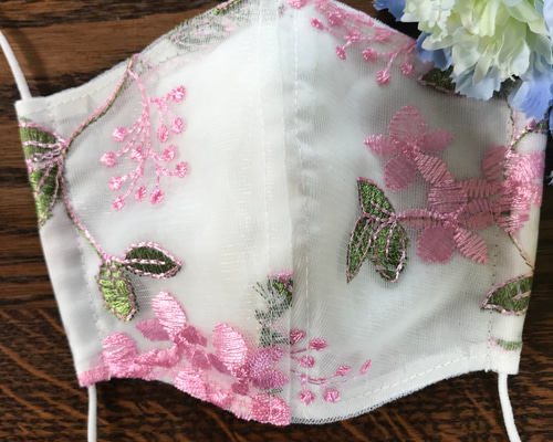 蒸れない立体夏マスク【ピンクの刺繍の花】 夏マスク Rose&Berry 通販