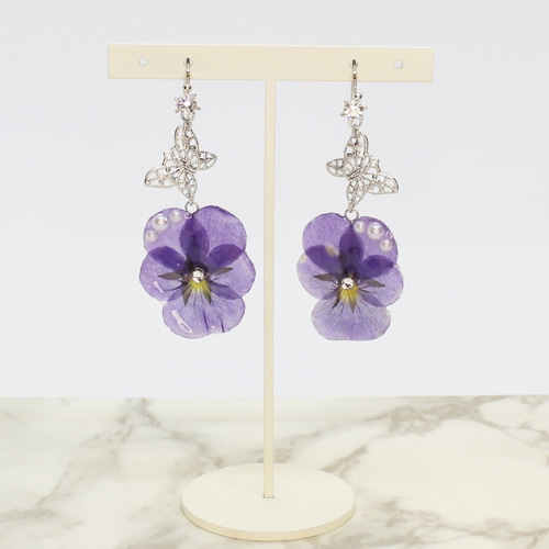 ビオラ＆蝶々 ピアス/イヤリング ピアス（フック・チェーン） Plumbago 