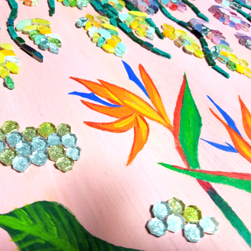 モザイクタイルアート フラワーカーテン ～その先に～