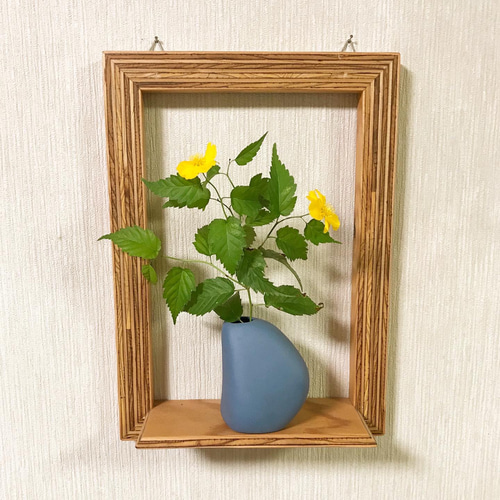 額縁のような壁飾り棚 ウォールシェルフ 壁掛けラック・ウォール