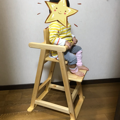 オーダーメイドのハイチェア ベビー・キッズハイチェア ☆背もたれと足置きがスライドする