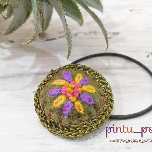 ❁ バリ島 よりお届けします ❁ ヘアゴム 刺繍 刺繍アクセサリー 
