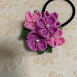 つまみ細工  紫陽花（アジサイ）のヘアゴム  ピンク 3枚目の画像