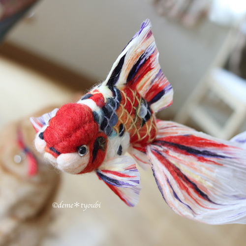 u*t様 ☆送料無料☆ 翡翠の植物と魚の彫刻 グリーンホワイト彫刻観音菩薩天然ビルマ翡翠ギフト