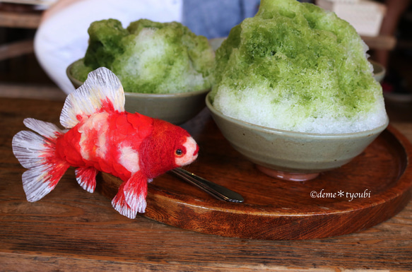 鱗付き四尾和金　金魚　羊毛フェルト　誕生日　ペット　動物　アクアリウム　透明　ホワイトデー　春　夏 1枚目の画像