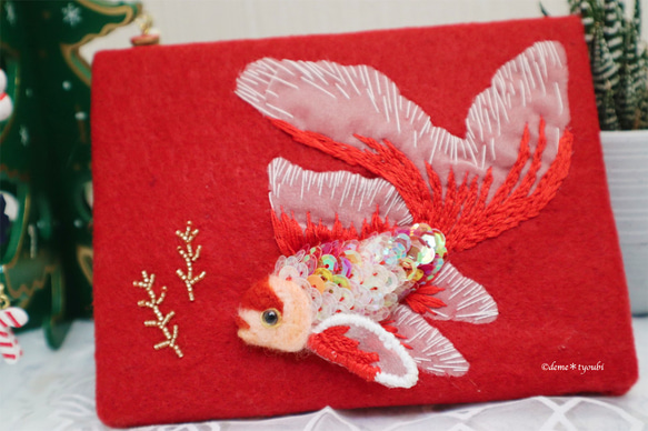 壁で飼えるコメット　金魚　羊毛フェルト　誕生日　ペット　動物　アクアリウム　透明　クリスマス 3枚目の画像