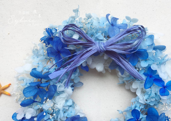 Sylvie花森林-不凋花花圈-藍色漸層海洋風繡球花/滿天星花圈(藍/白) 第2張的照片
