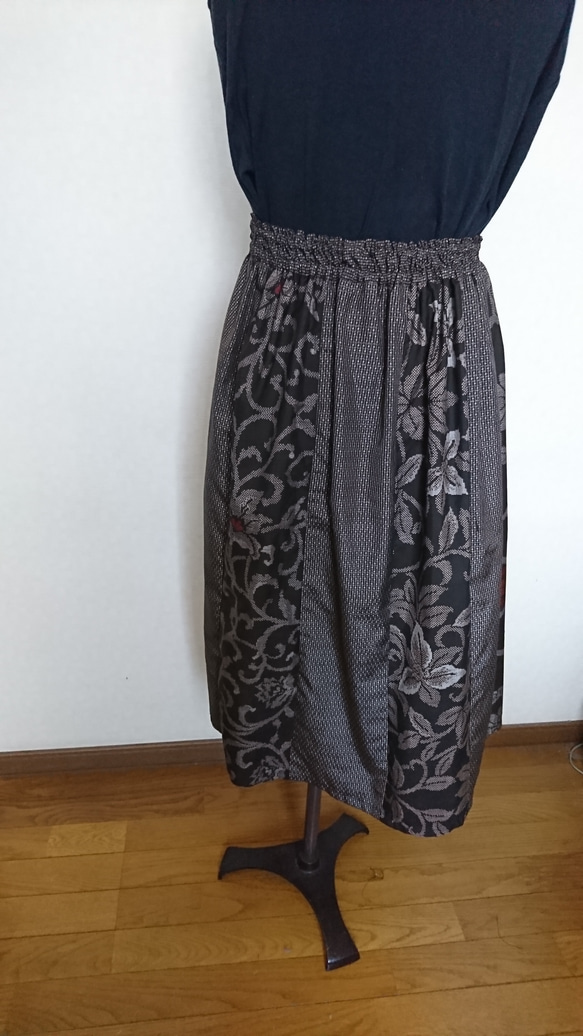 大島リメイクギャザースカート 2枚目の画像