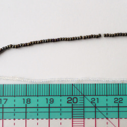 アンティークヴェネチアンビーズ クリアオパール 16/0 #AP24-CO/ オートクチュール刺繍 5枚目の画像