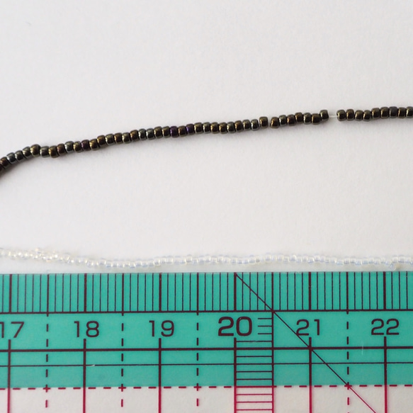 アンティークヴェネチアンビーズ クリアオパール 16/0 #AP24-CO/ オートクチュール刺繍 5枚目の画像