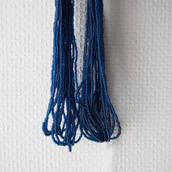 お得！チェコシードビーズ 濃いサファイアブルー / オートクチュール刺繍 リュネビル刺繍 ビーズ刺繍 糸通し 2枚目の画像