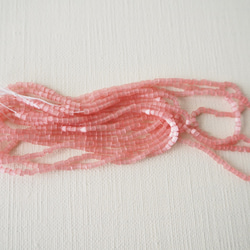 チェコ カットビーズ ピンク / オートクチュール リュネビル刺繍 ビーズ刺繍 糸通し ガラスビーズ 2枚目の画像