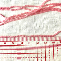 チェコ カットビーズ ピンク / オートクチュール リュネビル刺繍 ビーズ刺繍 糸通し ガラスビーズ 4枚目の画像