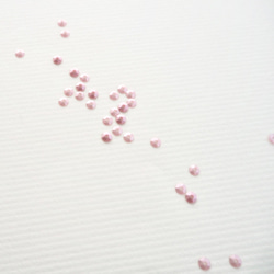 フランス製 スパンコール 3mm グレイッシュローズ（クリア系 / キュベット オートクチュール リュネビル刺繍 糸通し 3枚目の画像