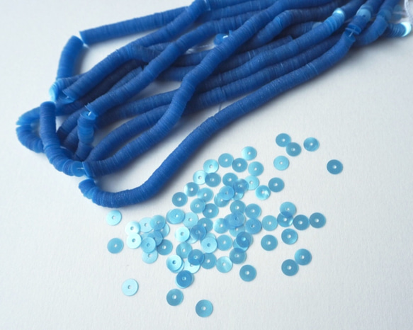 フランス製 スパンコール 4mm スカイブルー #PA02-S.BU4 / パイエット リュネビル刺繍 糸通し 2枚目の画像
