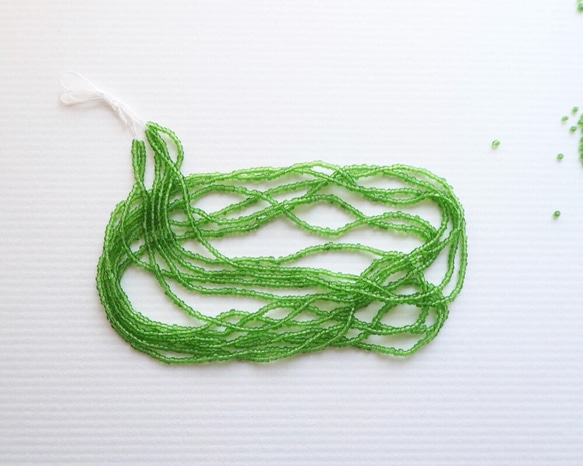 意大利製造古董珠子淺綠色 18/0 / 高級時裝刺繡 Luneville 刺繡珠子刺繡穿線 第3張的照片
