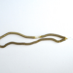 3mm スパンコール マットイエローゴールド #PA20-Y.GD / オートクチュール刺繍 リュネビル刺繍 糸通し 3枚目の画像