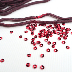 3mm スパンコール 1000枚 チェリーレッド / キュベット オートクチュール刺繍 リュネビル刺繍 糸通し 1枚目の画像