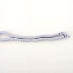 フランス製 スパンコール 4mm ライトグレー #PA11-L.GY4 / パイエット リュネビル刺繍 糸通し 2枚目の画像