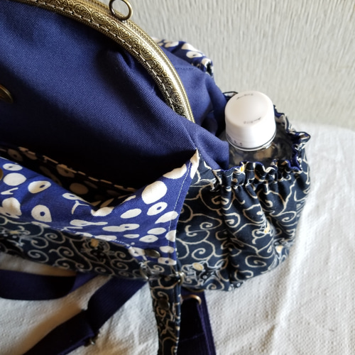 両面表面 猫アラベスク柄 3weyあおりがま口 リュック バッグ