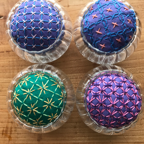 アンティーク☆小さな椅子型ピンクッション針山 針刺し インテリア Amazon.co.jp: アンティーク小さな椅子型ピンクッション 針山 針刺し