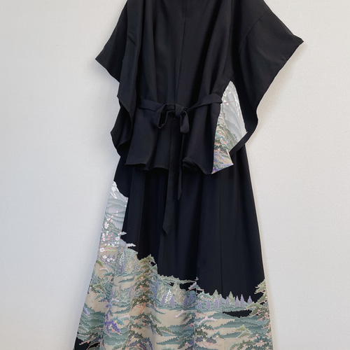 着物リメイク 大きいサイズ対応 落款付き 黒留袖 W58㎝～95  