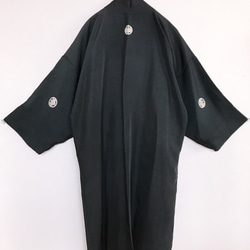 着物リメイク ビンテージ ブラック長羽織 五つ紋 和装 着物風アウター ロングカーディガン 能 黒色 M〜XL 8枚目の画像