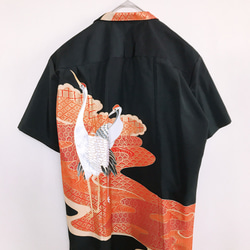 留袖リメイク メンズ アロハシャツ 半袖シャツ オープンカラー 刺繍 鶴 和柄 プレゼント 男性 XL 一点物 父の日 1枚目の画像