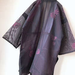 着物リメイク ポケット付 シースルー作務衣コート カーディガン  ハーフ羽織 シアー 衣装 花柄 赤紫 フリーサイズ 3枚目の画像