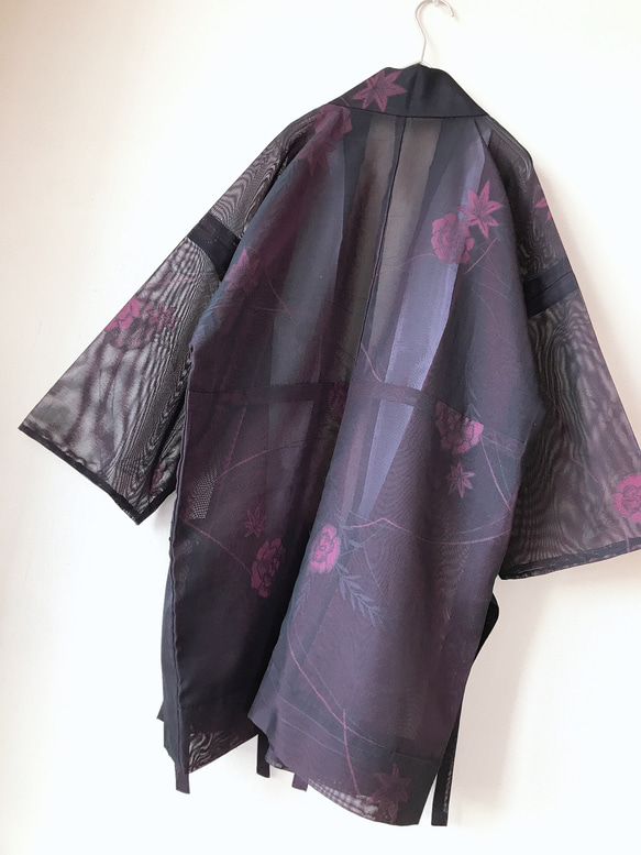着物リメイク ポケット付 シースルー作務衣コート カーディガン  ハーフ羽織 シアー 衣装 花柄 赤紫 フリーサイズ 3枚目の画像