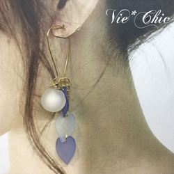 Vie*Chic ★3wayピアス★涼し気なアイスボール×花びらblueがシャラシャラ♪揺れる 1枚目の画像