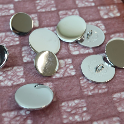 英国製シルバーボタン ツヤ(299) 15mm 1個 ボタン ボタンのTSUKASA