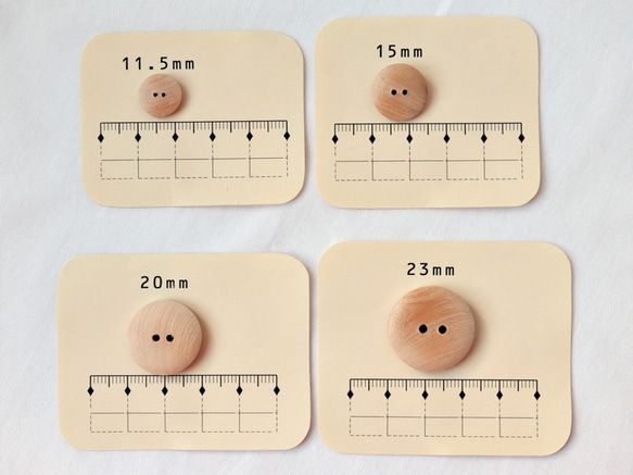 ２つ穴の木ボタン　柘植　11.5mm・15mm・20mm・23mm【天然素材】 8枚目の画像