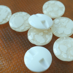 宝石調ボタン　ホワイト　18ｍｍ　3個入り 4枚目の画像