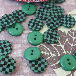 市松模様ボタン　黒×緑　11.5・13・15mm 2枚目の画像