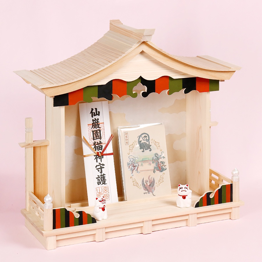 にゃんこが守護する かぶき宮 / お神札 お守り 御朱印 置き 国産ひのき使用 隈取りの招き猫付き 歌舞伎神棚