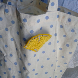 銀杏の刺繍ブローチ 3枚目の画像