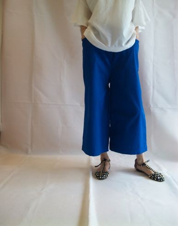 Creema限定・【春の新色】♥『濃い青・ブライトカラーのワイドパンツ』コットン100% 1枚目の画像