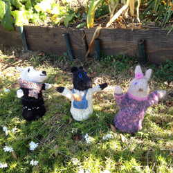 【北欧風】ピンクの花飾りのウサギの編みぐるみ 3枚目の画像