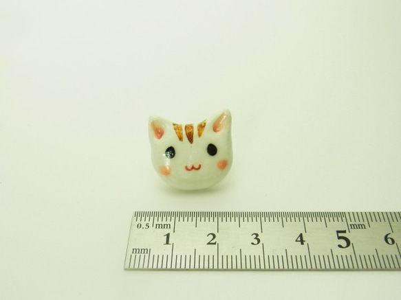 再販・まめねこのピンバッジ 2枚目の画像