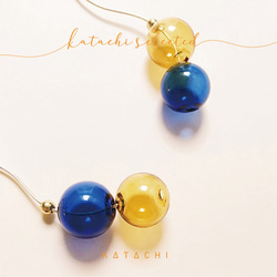 Katachi Selected・「18Kガラスボール」丸ボール/吊り下げピアス(両耳：青×オレンジ) 5枚目の画像