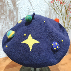 Katachi Selected・「惑星の星空」羊毛フェルトのベレー帽 3枚目の画像