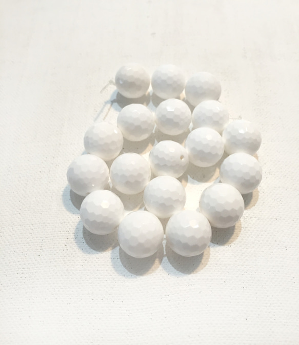 ホワイトオニキス ビーズ　12mm 4個セット 2枚目の画像