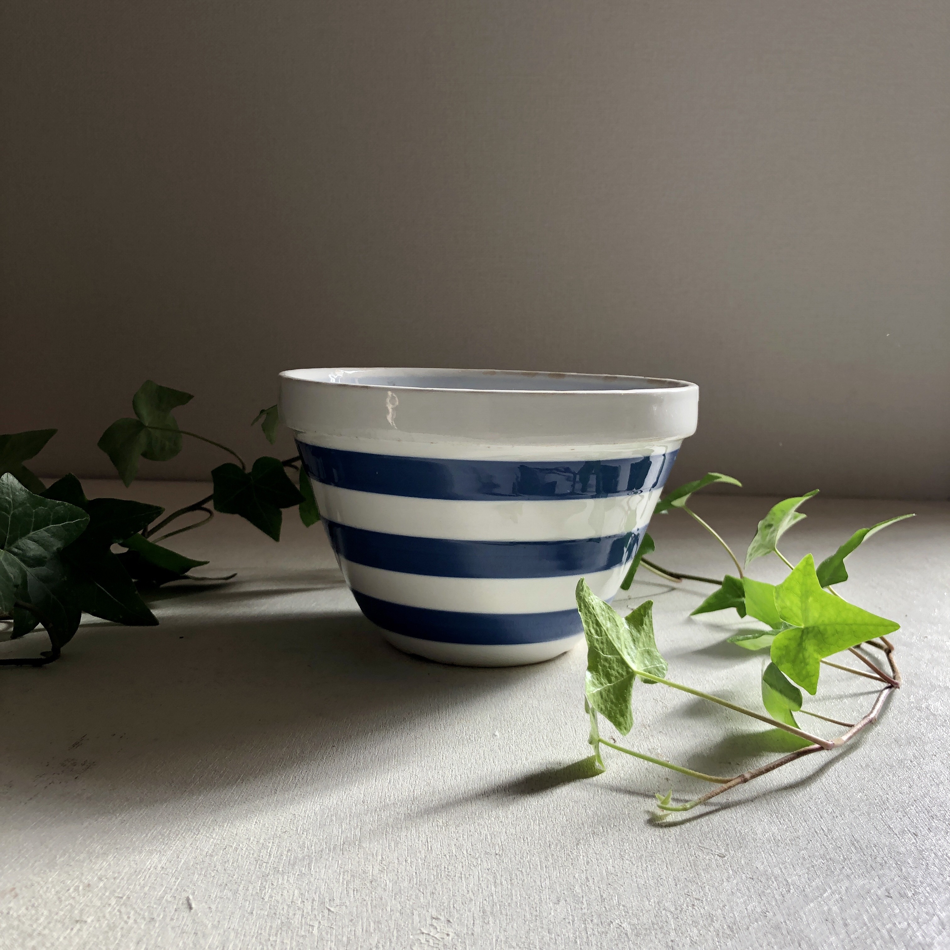 絵皿 野菜市場風景　イギリス陶磁器　希少 未使用　Worcester